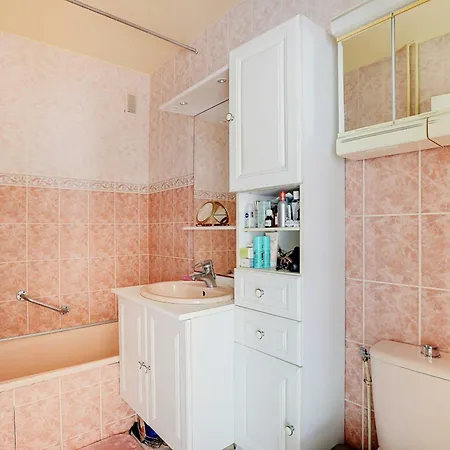 Apt With Balcony Overlooking The Eiffel Tower * Paryż